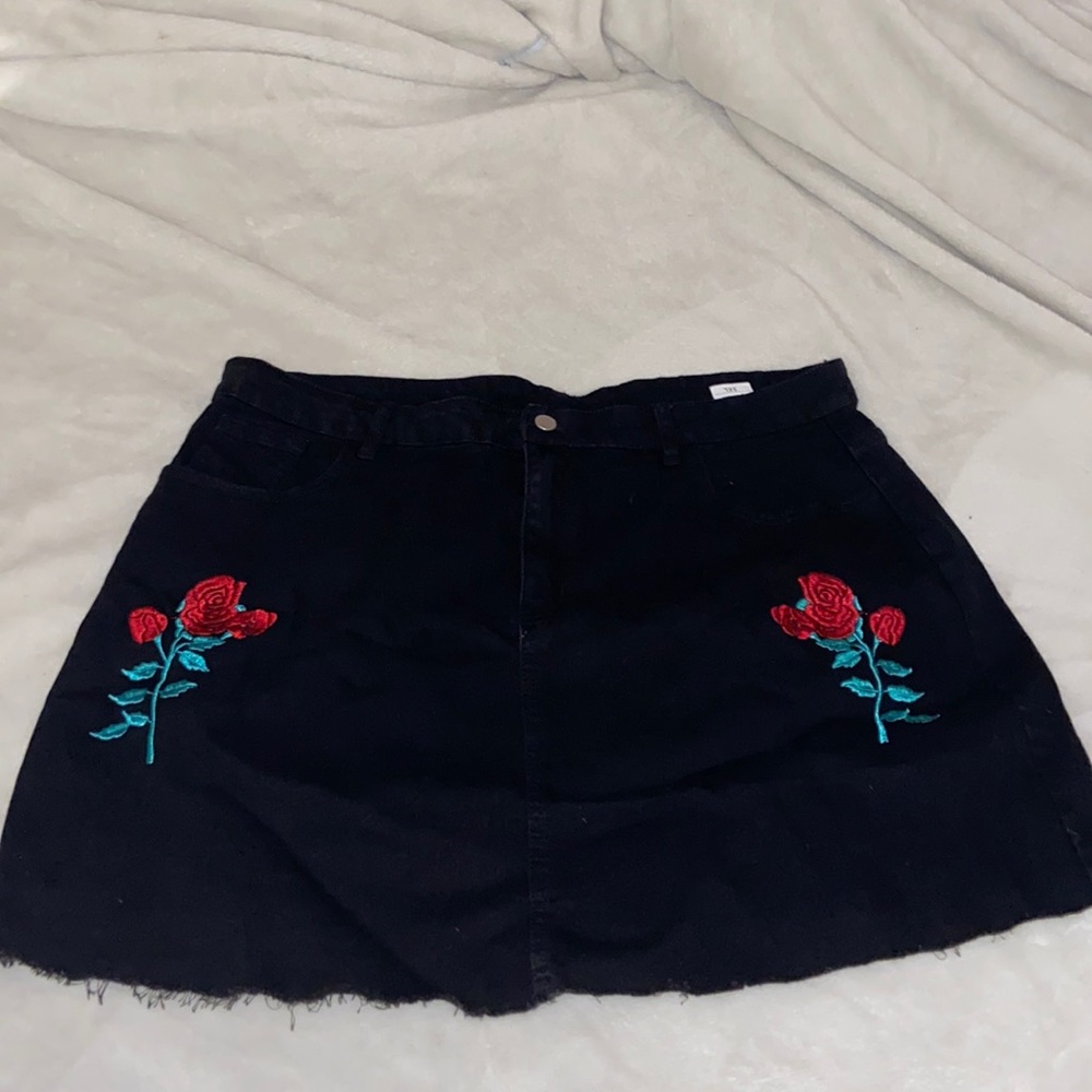Black Skirt With 2 roses on side from SHEIN